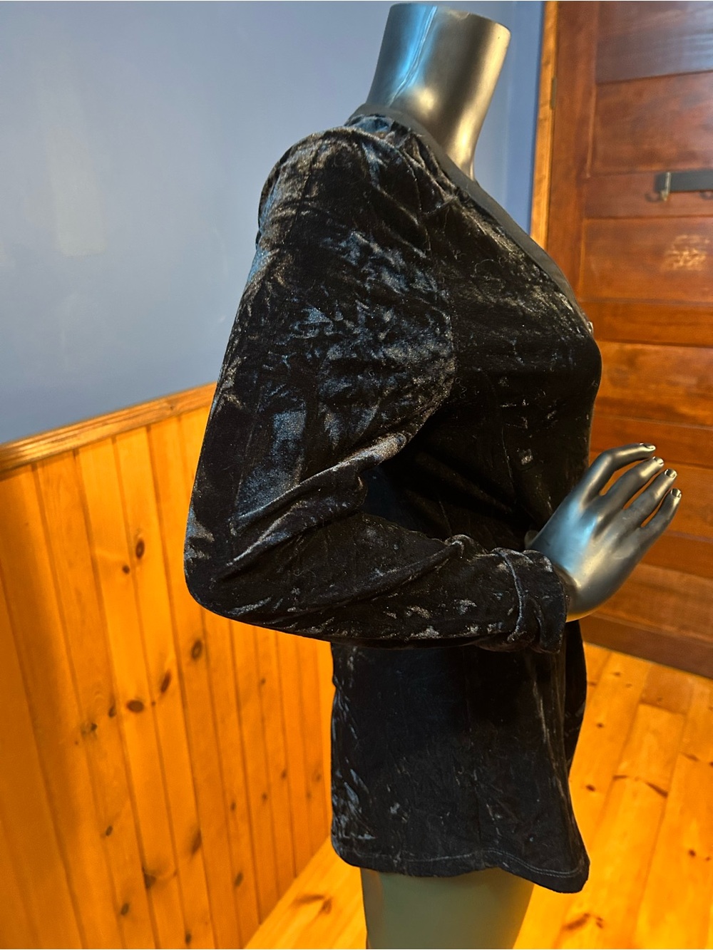 Vintage Black Crushed Velvet V-Neck Long Sleeve Top - Picture 3 of 6
